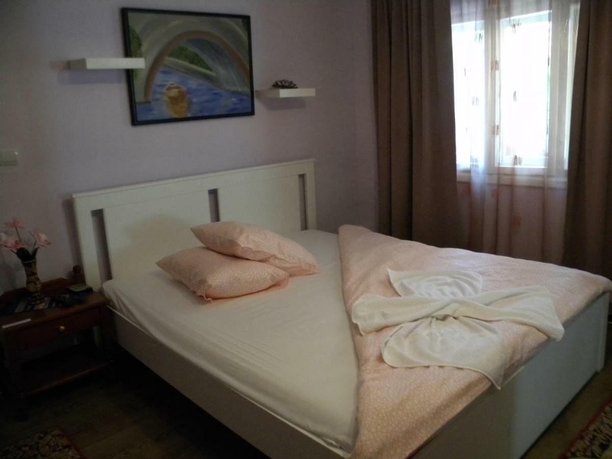 Delta Florilor Hotel Sulina Ngoại thất bức ảnh
